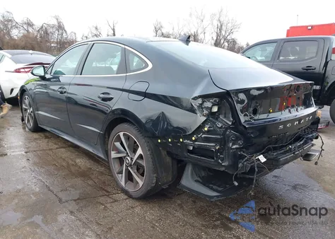 2022 Hyundai Sonata Sel Plus z USA, uszkodzony, nr VIN 5NPEJ4J27NH141622